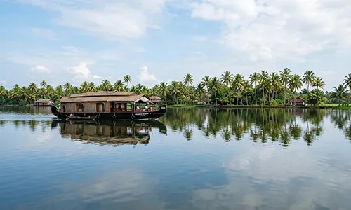 Kerala Kumarakom tour packages from Hyderabad